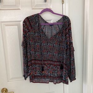 Floral V-Neck Women's Top - Black and Red